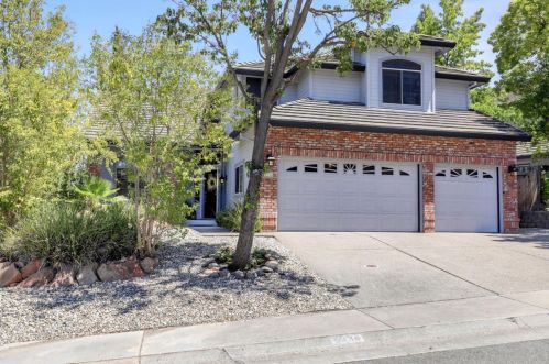 5334 Flyway Dr, Fair Oaks, CA 95628-4066
