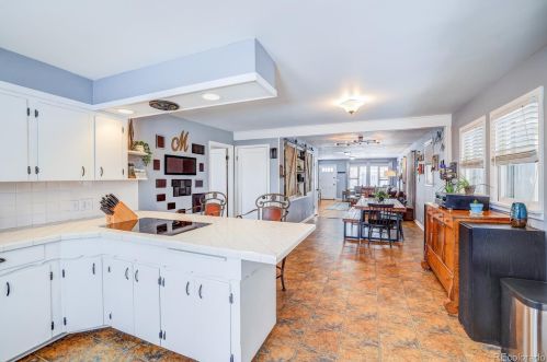 3265 Marion St, Englewood CO 80113-3951 exterior