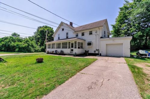 1252 Victory Hwy, Burrillville, RI 02858-1124