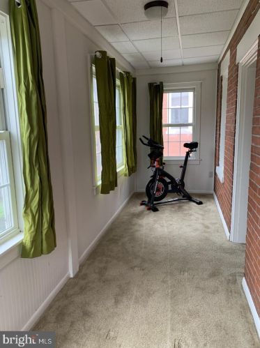 551 Walnut St, Lancaster PA  17603-3337 exterior