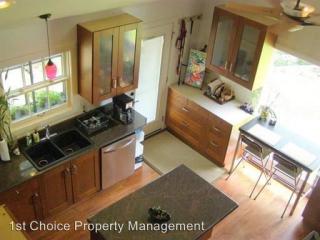 2320 Arrowhead Ct, Fort Worth TX  76103-2608 exterior