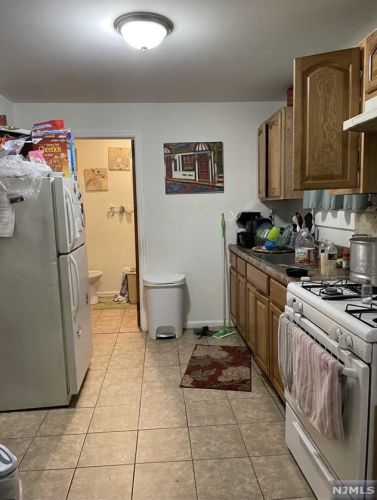139 Frederick St, Outwater, NJ 07026-1514