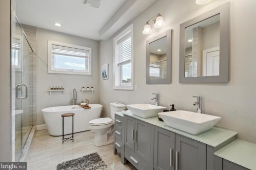 1243 24th St, Philadelphia PA  19121-4820 exterior