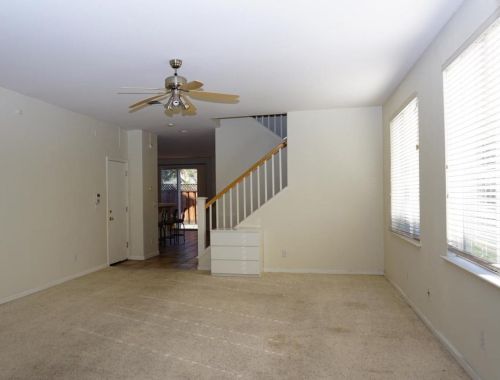 956 Baines St, Palo Alto, CA 94303-2556