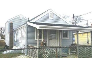 58 Cedar Ave, Portsmouth, RI 02871-4502