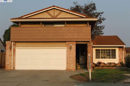 28360 Cabrini Dr, Hayward, CA 94545-4522