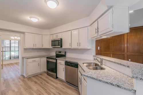 1602 Palisades Dr, Carrollton TX 75007-5043 exterior