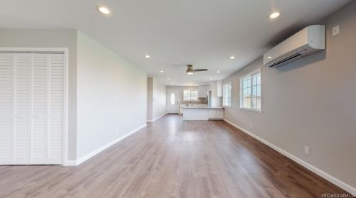 3237 Brokaw St, Honolulu HI  96815-4117 exterior