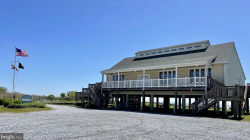 1174 Spruce Ave, Shady Side MD 20764-9562 exterior