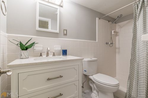 2031 Abby Ln, Atlanta GA  30345-3514 exterior