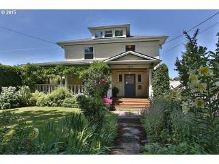 2545 29th Ave, Portland, OR 97202-1326