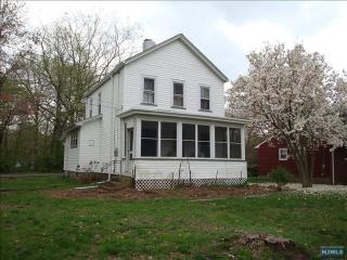 60 Black Oak Ridge Rd, Wayne, NJ 07470-7402