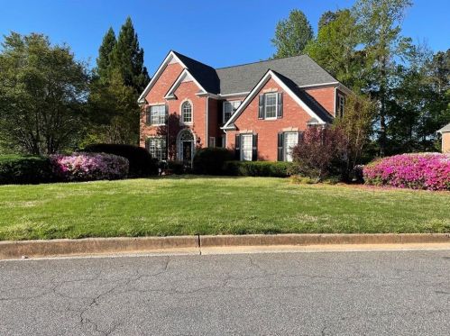 4207 Rockpoint Dr, Kennesaw, GA 30152-7732