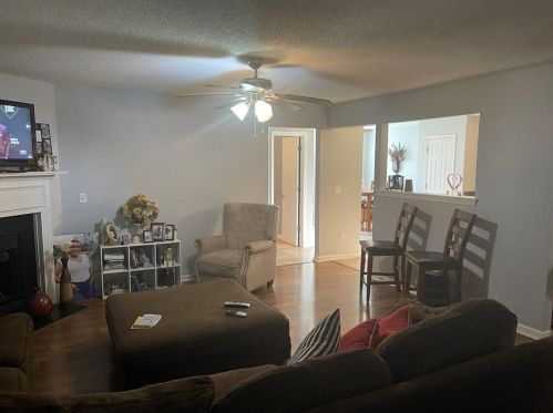 5849 El Segundo Way, Atlanta GA  30349-7519 exterior