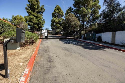 1691 Melrose Ave, Chula Vista CA  91911-5966 exterior