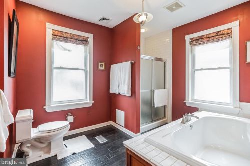 124 Smt Ave, Haddonfield NJ 08033-3315 exterior