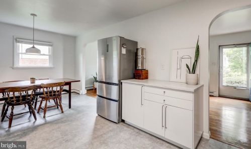 1651 Sunset Ave, Lancaster PA  17601-4355 exterior