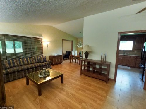 1732 Evergreen Dr, Saint Paul MN  55125-2302 exterior