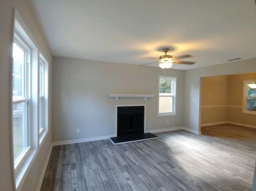 5451 Farmview Close, Stone Mountain, GA 30088-2607