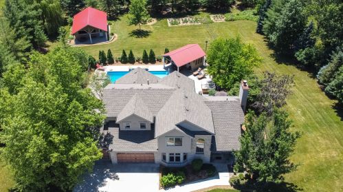 7979 Canterbury Ridge Dr, South Beloit, IL 61080-9283