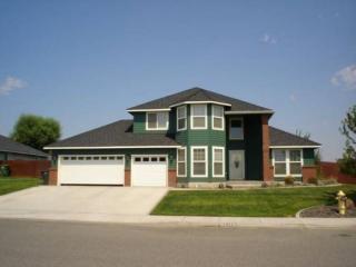 4003 Antigua Dr, Pasco, WA 99301-8177