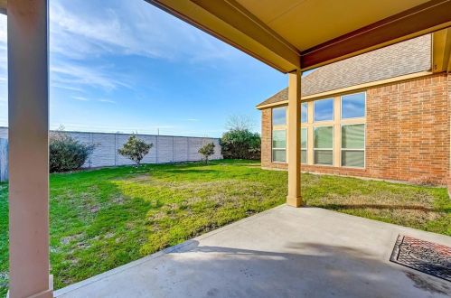 1813 Callaway Cove Ct, Richmond TX 77471-6664 exterior