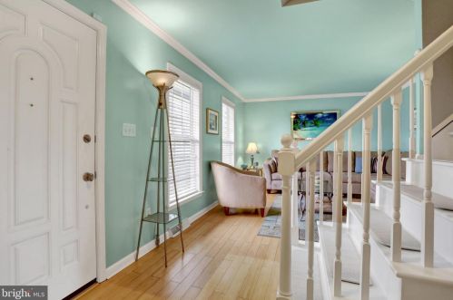 16 Mill Pond Dr, Lancaster PA  17603-7411 exterior