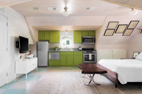 2109 Bowman Ave, Austin TX  78703-2309 exterior