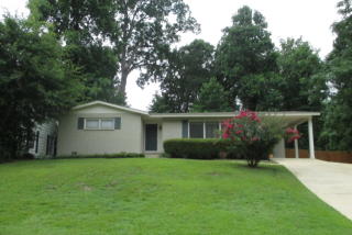 1098 Southdown Pkwy, Columbus, MS 39701-3538