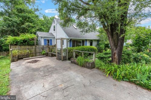 916 Robin Rd, Silver Spring MD 20901-1871 exterior