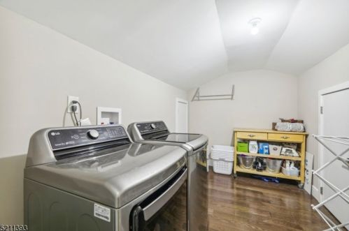 30 Highland Ave, Maplewood NJ  07040-1844 exterior