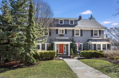 31 Lloyd Rd, Montclair, NJ 07042-1705