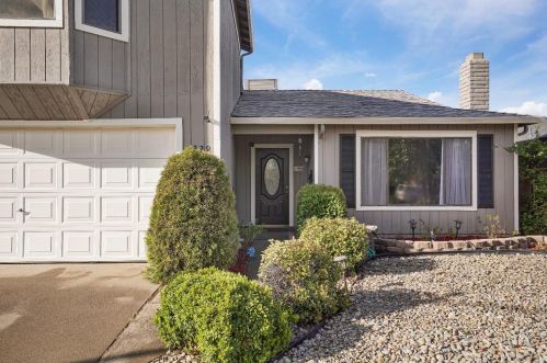 2229 Newbury Cir, Lodi, CA 95240-6614
