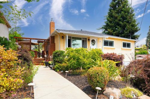 4990 Seaview Ave, Hayward, CA 94546-2361