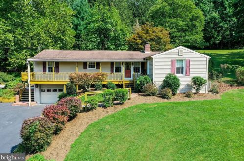 324 Kreutz Creek Rd, York, PA 17406-8014