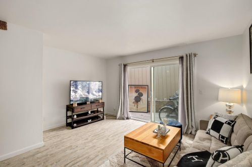 3228 44th St, San Diego, CA 92105-4348