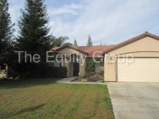 2736 Robin Ave, Visalia, CA 93291-9309