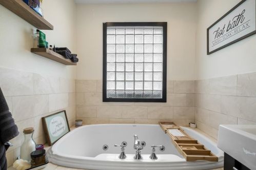 3625 White Settlement Rd, Fort Worth TX 76107-1157 exterior