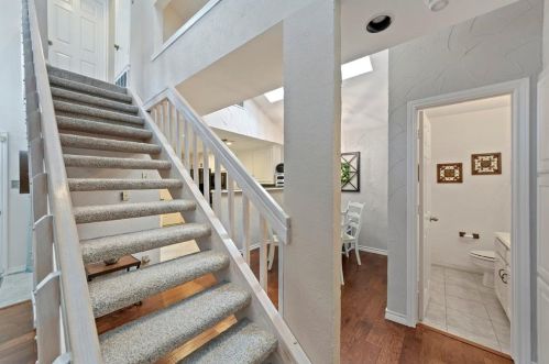 2121 Stradivarius Ln, Carrollton TX 75007-2218 exterior