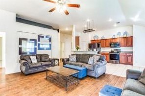 3100 Royal Crest Dr, Fort Worth TX  76140-8634 exterior