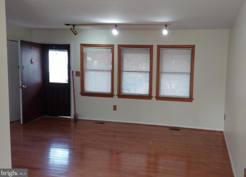 6251 Parallel Ln, Columbia MD  21045-4316 exterior