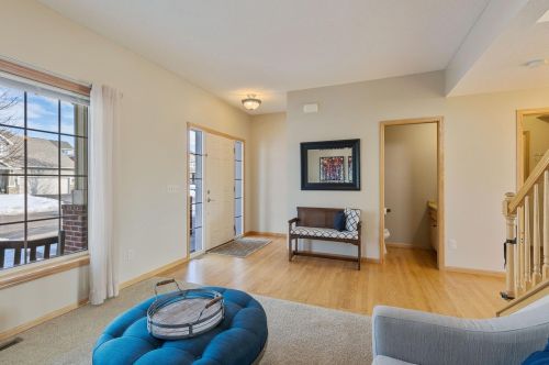 920 Drew Dr, Saint Paul MN  55129-6900 exterior