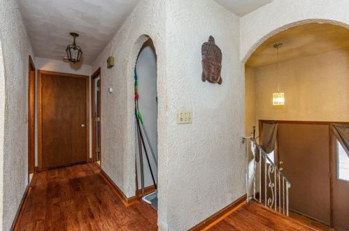 79 Thelma St, Providence, RI 02904-4560