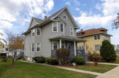 10 16th Ave, Broadview, IL 60153-1213