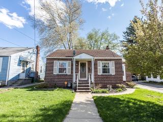 824 Maple St, York, PA 17403-2847