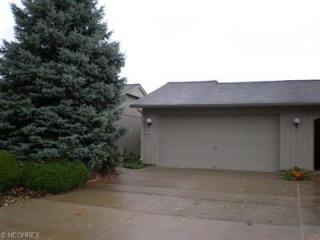 12461 Kronos Ct, Cleveland, OH 44149-3257