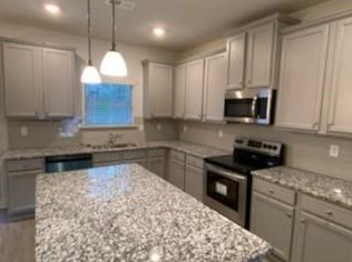 10160 Benton Woods Dr, Porterdale, GA 30014-3660