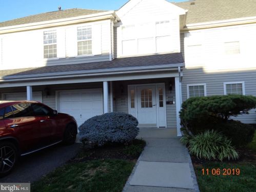 809 Eagles Chase Dr, Trenton NJ  08648-2532 exterior