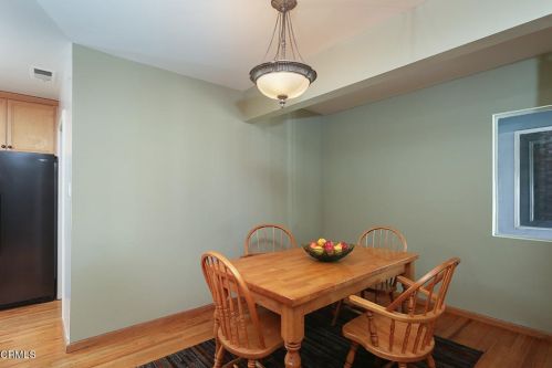 3920 El Caminito, Glendale CA 91214-1027 exterior