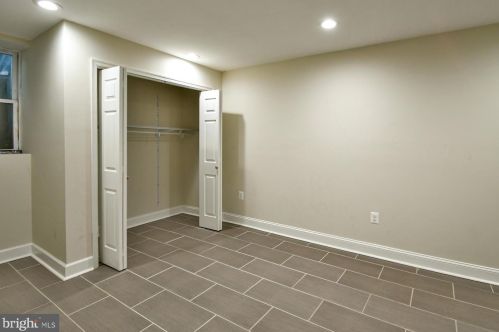 8708 Sundale Dr, Silver Spring MD 20910-5039 exterior